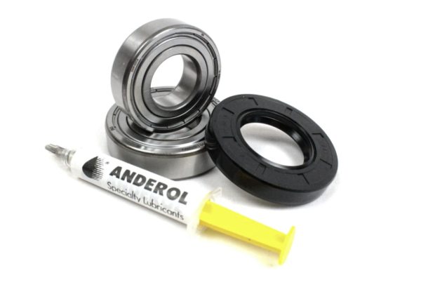 Комплект підшипників Indesit 204 SKF, 205 SKF + Сальник 30*52*8.5/10.5 (14400159400) + Мастило для сальника ANDEROL